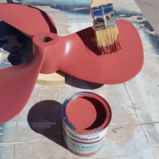 International Propeller Primer Nedir? Metal Yüzeyler İçin Güçlü Yapışma ve Korozyon Koruması
